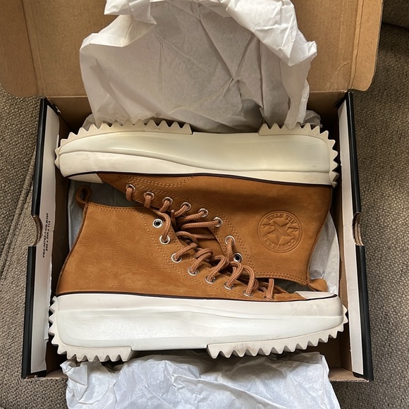 Converse run star hike high tops. Men’s Size 9. Wheat/shadowberry. - Picture 5 of 6